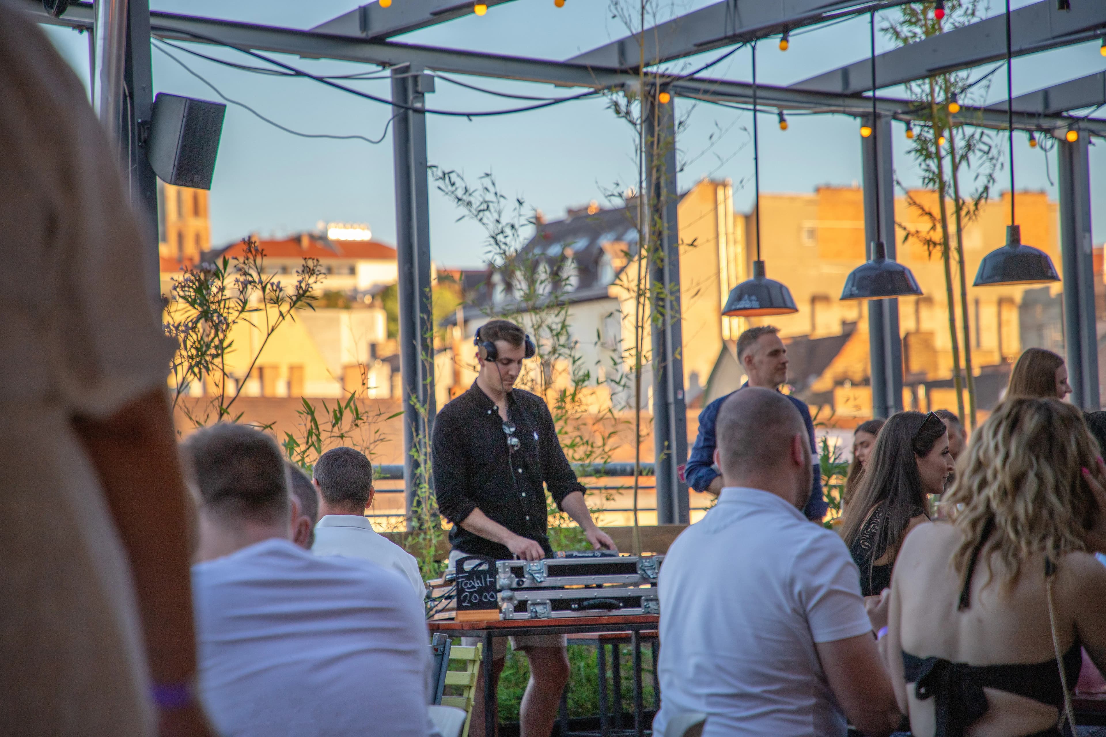 Singles steal my attention